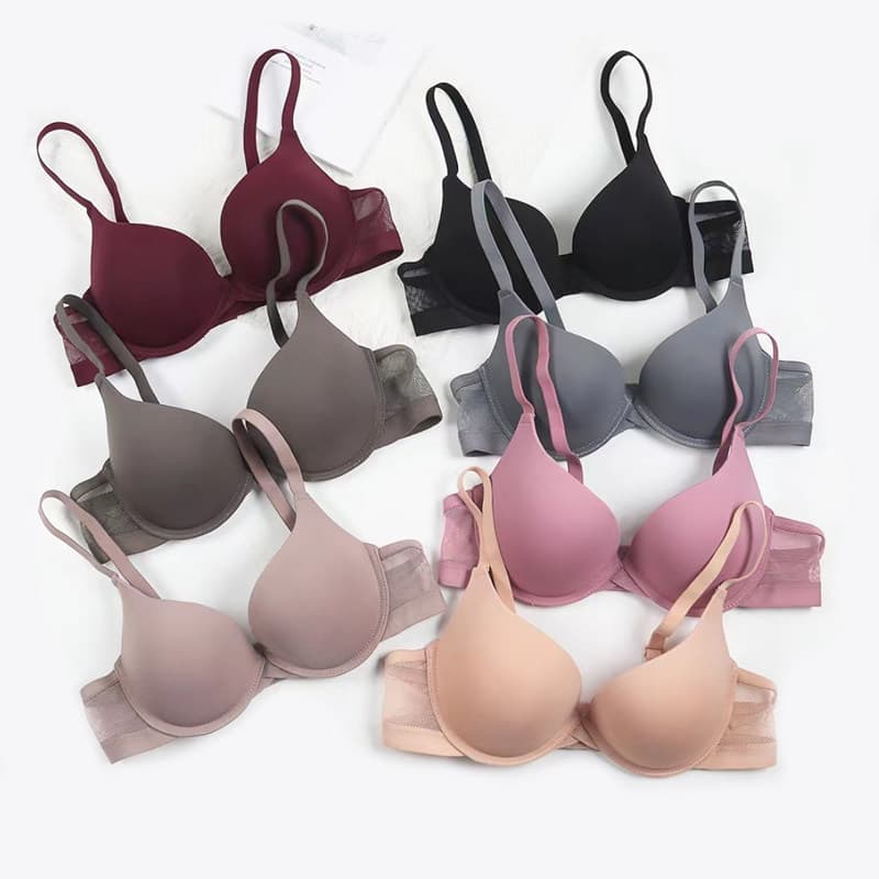 女装 なめらか素材の立体成型ブラジャー