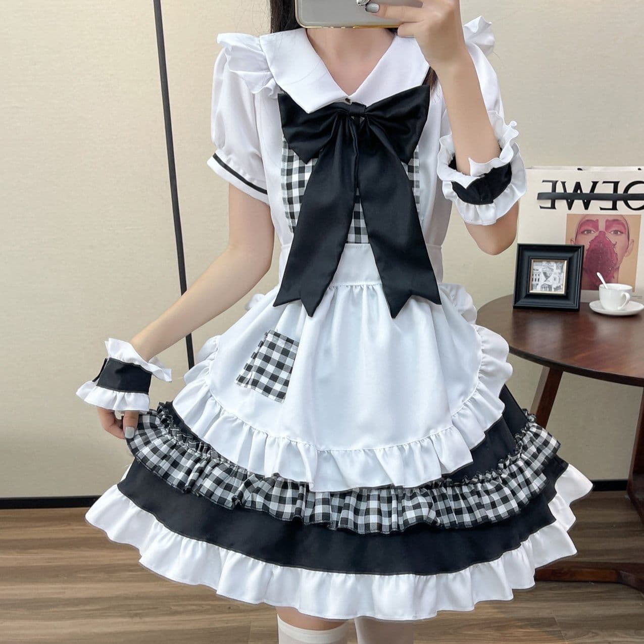 女装 ギンガムチェック柄フリル付き襟元リボンメイド服セット