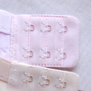 女装 花柄刺繍レース付き三角カップブラジャー