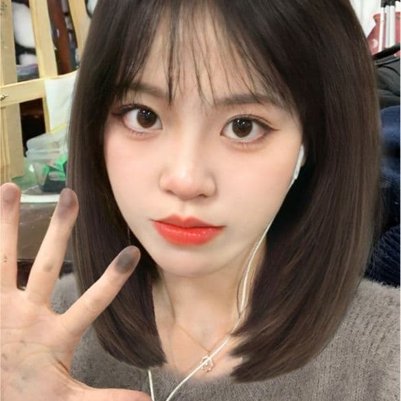 女装 自然内巻きミディアムストレート前髪ありウィッグ