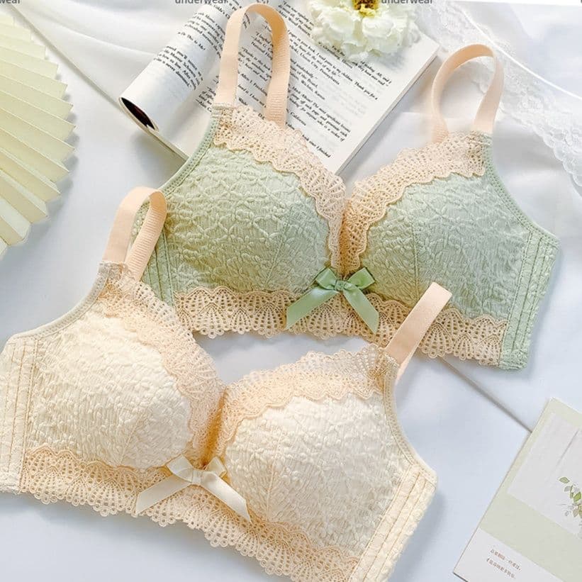 女装 厚手パッド付きレース刺繍ノンワイヤ―ブラジャーセット