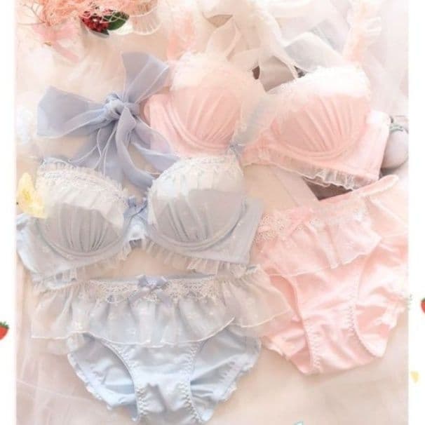 女装 姫系フリルリボン付き上下セット