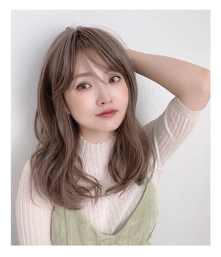 女装 ふんわりナチュラル斜め前髪ミディアムウェーブ