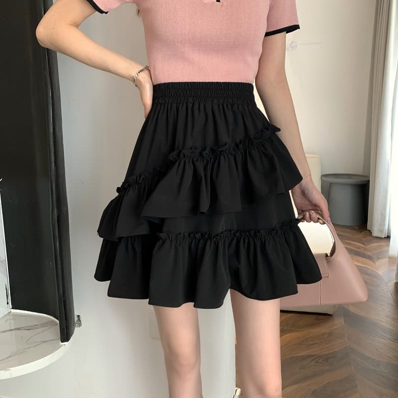 女装 三段ティアードフリルショートスカート