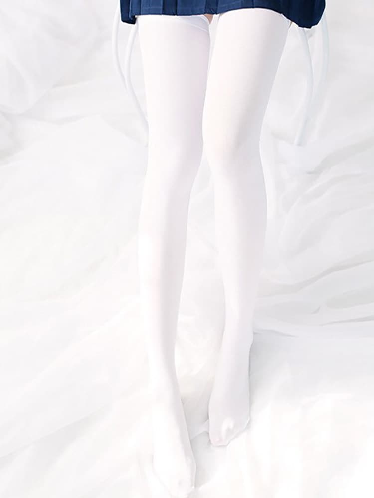 女装 絶対領域ニーハイ