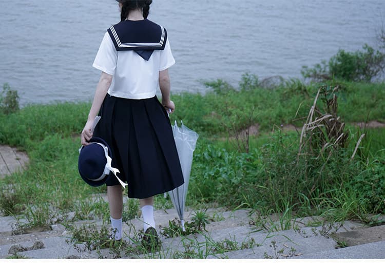 女装 清楚系半袖セーラー服上下セット