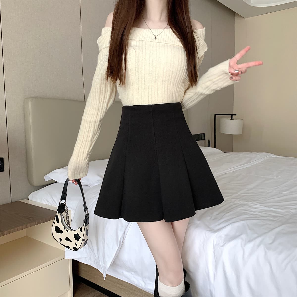 女装 ハイウエスト縦ライン入りフレアミニスカート
