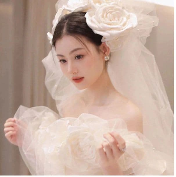 女装 立体花飾りオフショルダープリンセスドレス