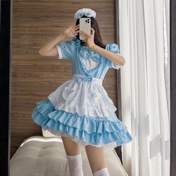 女装 ハート窓付きフリルメイド服三段スカート衣装