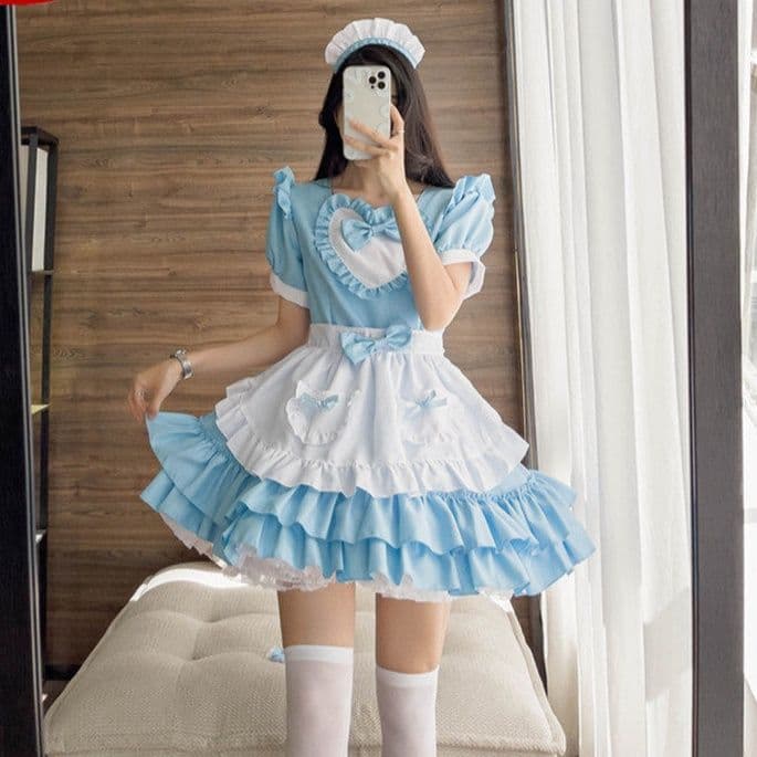 女装 ハート窓付きフリルメイド服三段スカート衣装