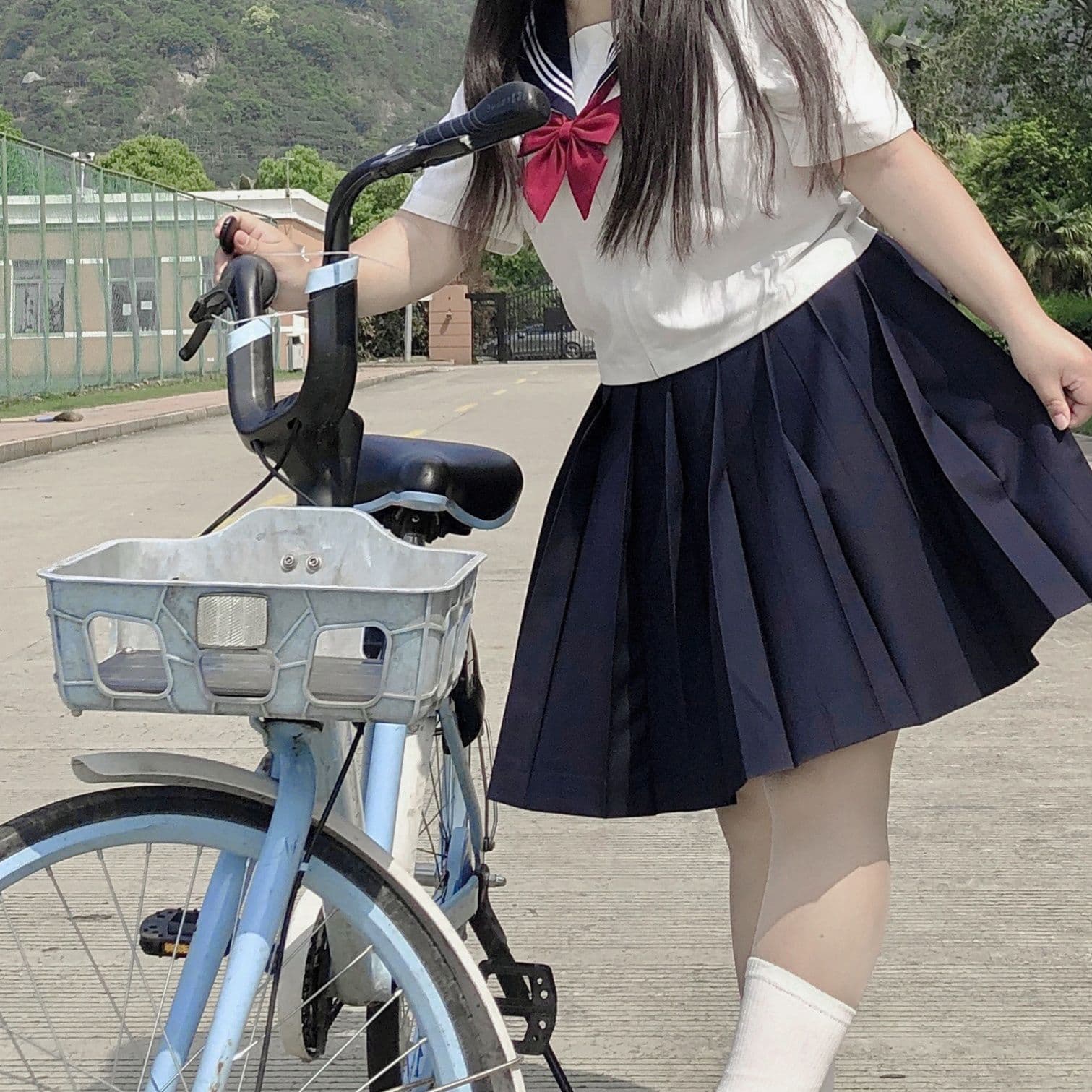 女装 正統派三本ラインセーラー服上下セット